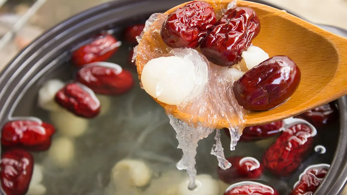 yến chưng táo đỏ nhãn nhục