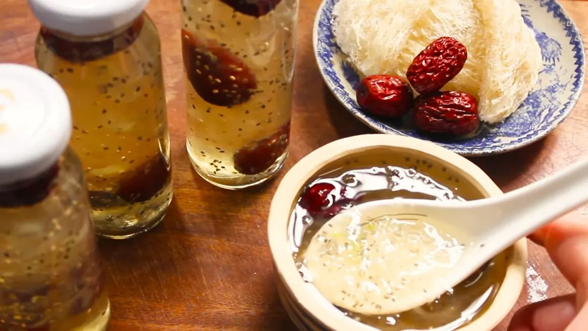 yến chưng táo đỏ